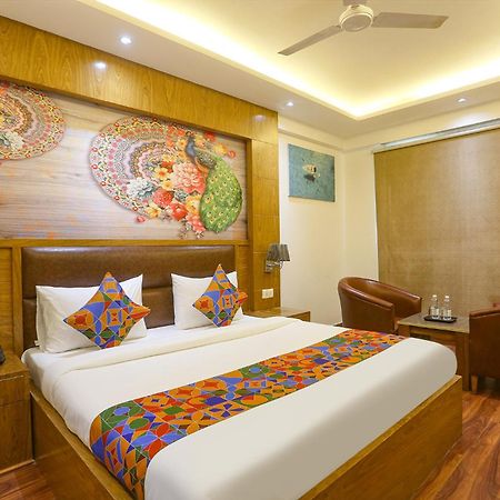 Fabhotel Prime Star 17 - Nr Yashobhoomi Convention Centre Делхи Екстериор снимка