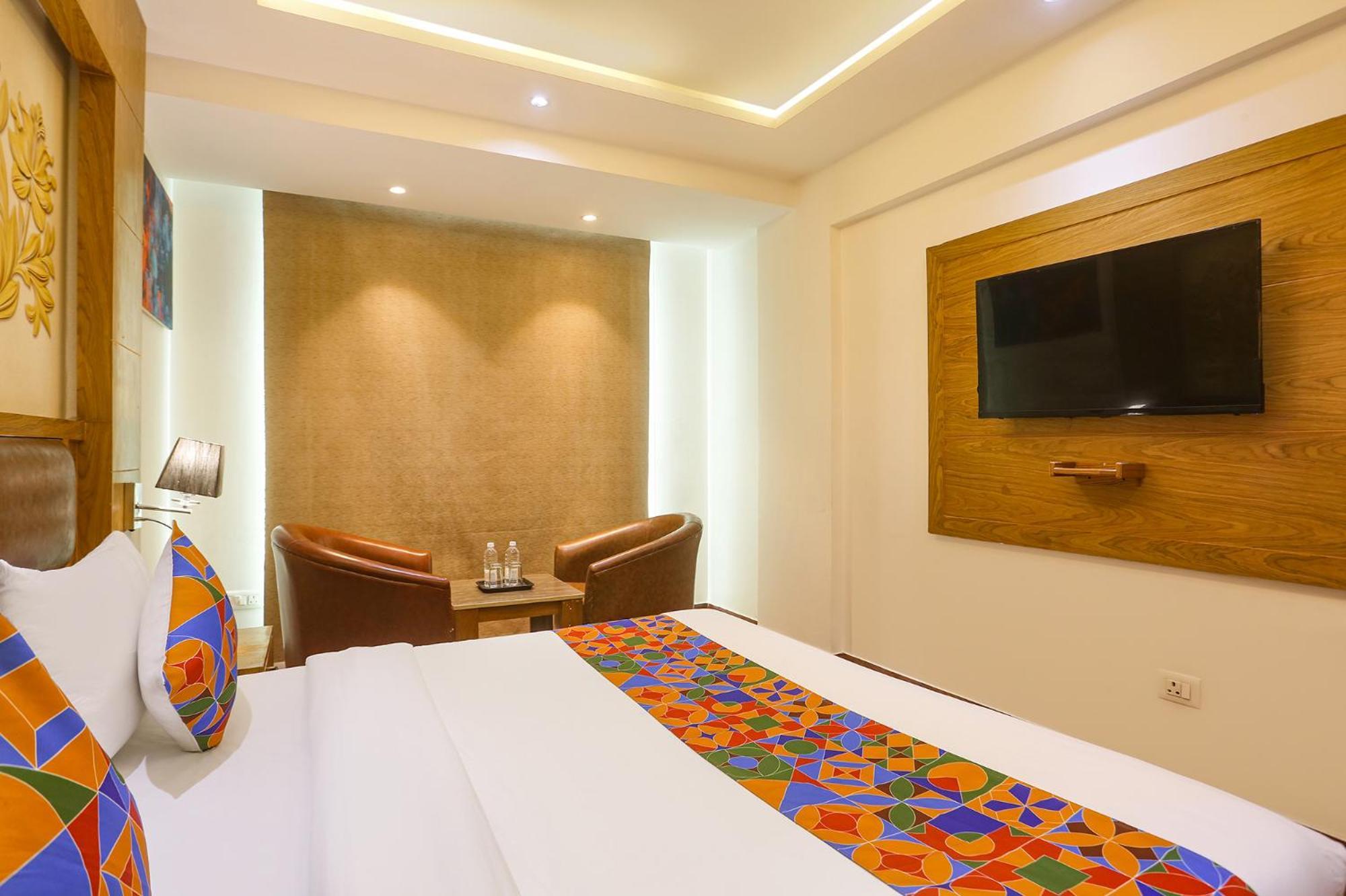 Fabhotel Prime Star 17 - Nr Yashobhoomi Convention Centre Делхи Екстериор снимка