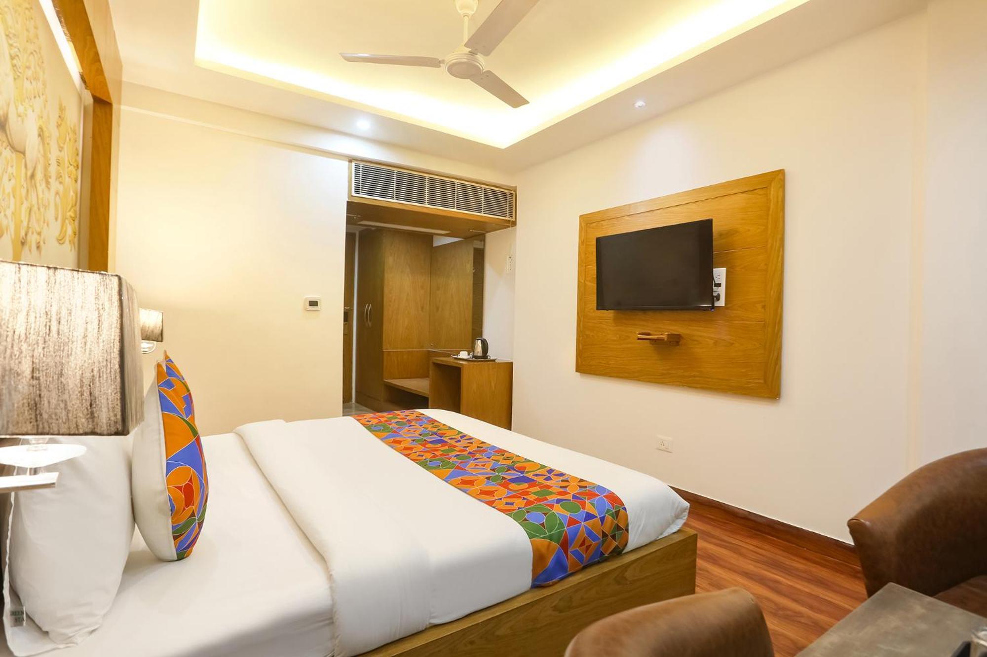 Fabhotel Prime Star 17 - Nr Yashobhoomi Convention Centre Делхи Екстериор снимка