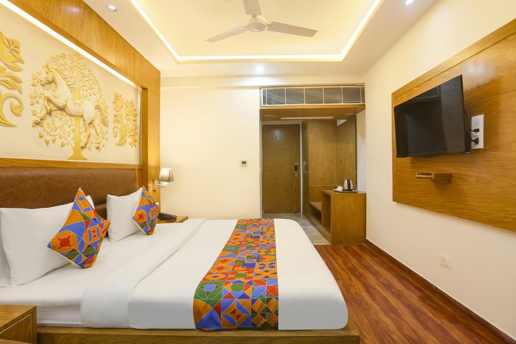 Fabhotel Prime Star 17 - Nr Yashobhoomi Convention Centre Делхи Екстериор снимка