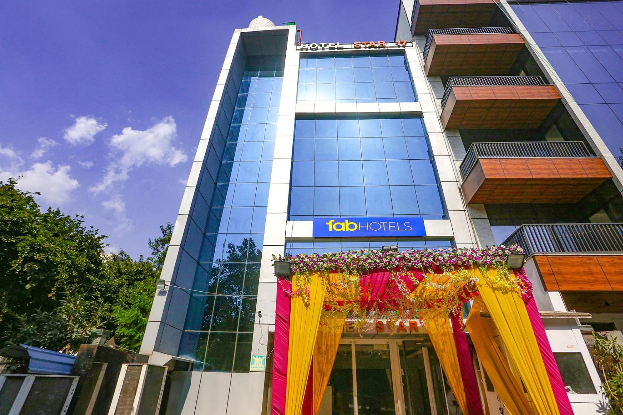 Fabhotel Prime Star 17 - Nr Yashobhoomi Convention Centre Делхи Екстериор снимка
