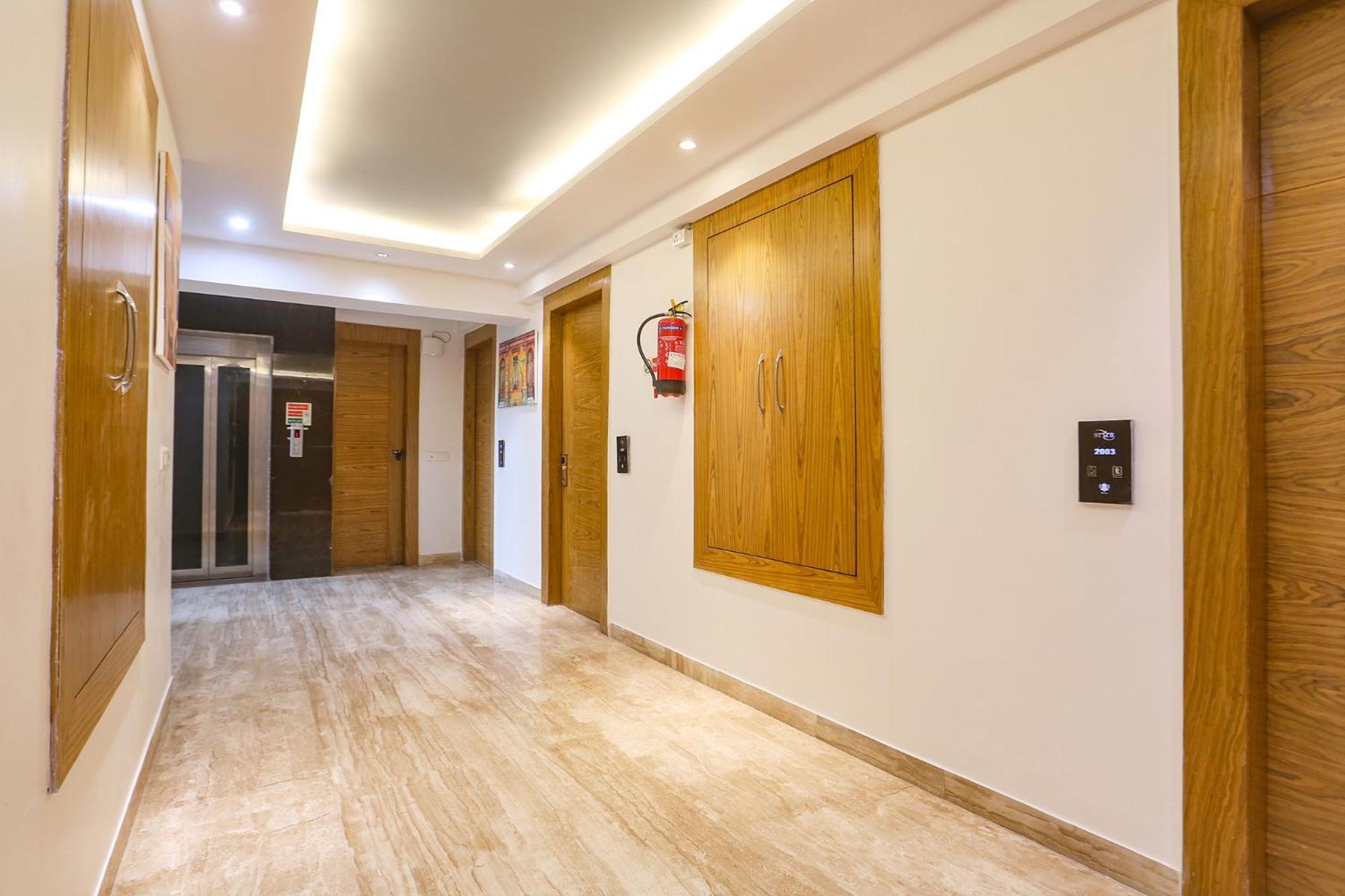 Fabhotel Prime Star 17 - Nr Yashobhoomi Convention Centre Делхи Екстериор снимка