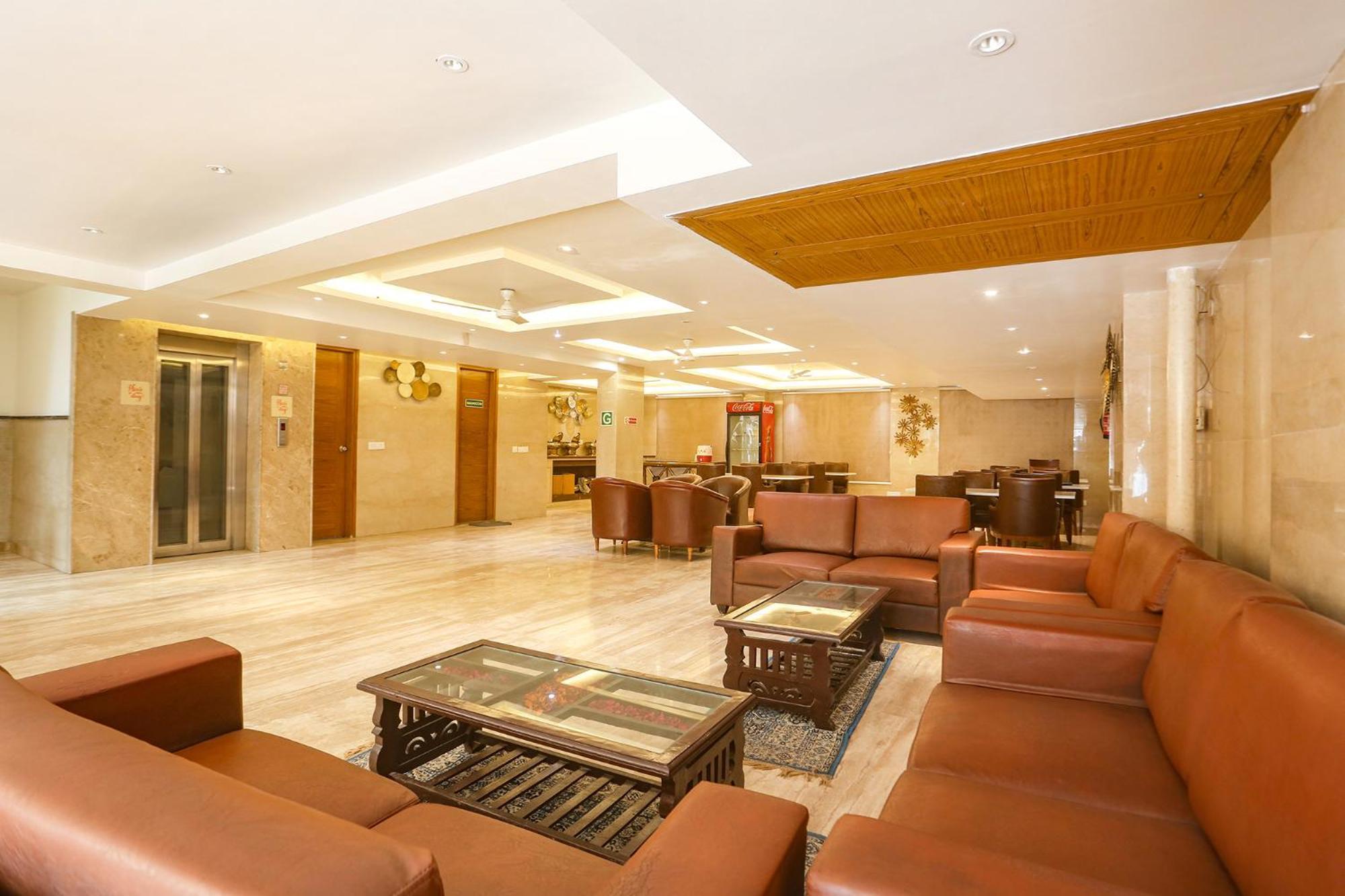 Fabhotel Prime Star 17 - Nr Yashobhoomi Convention Centre Делхи Екстериор снимка